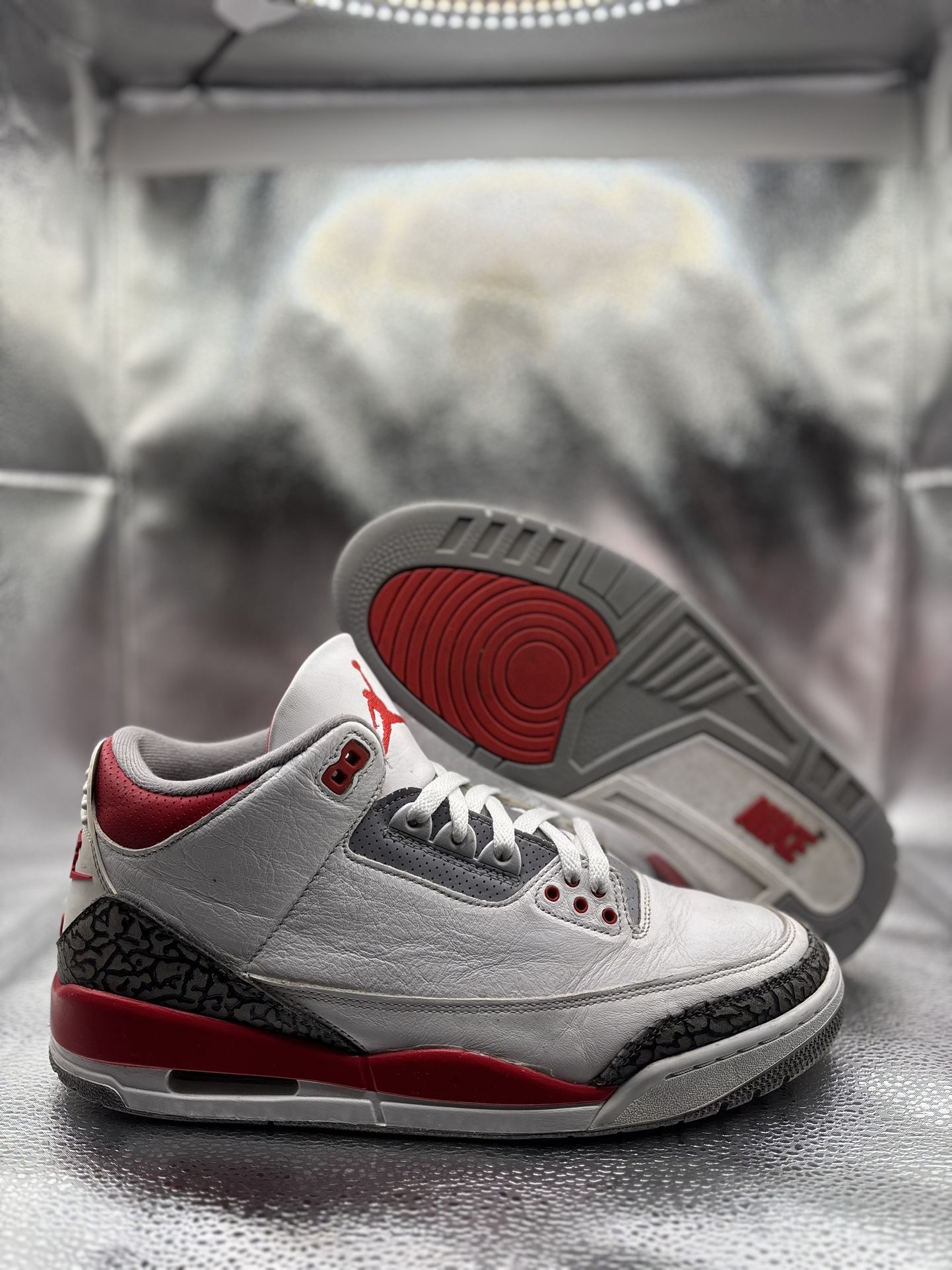 Air Jordan 3 Fire Red 2022