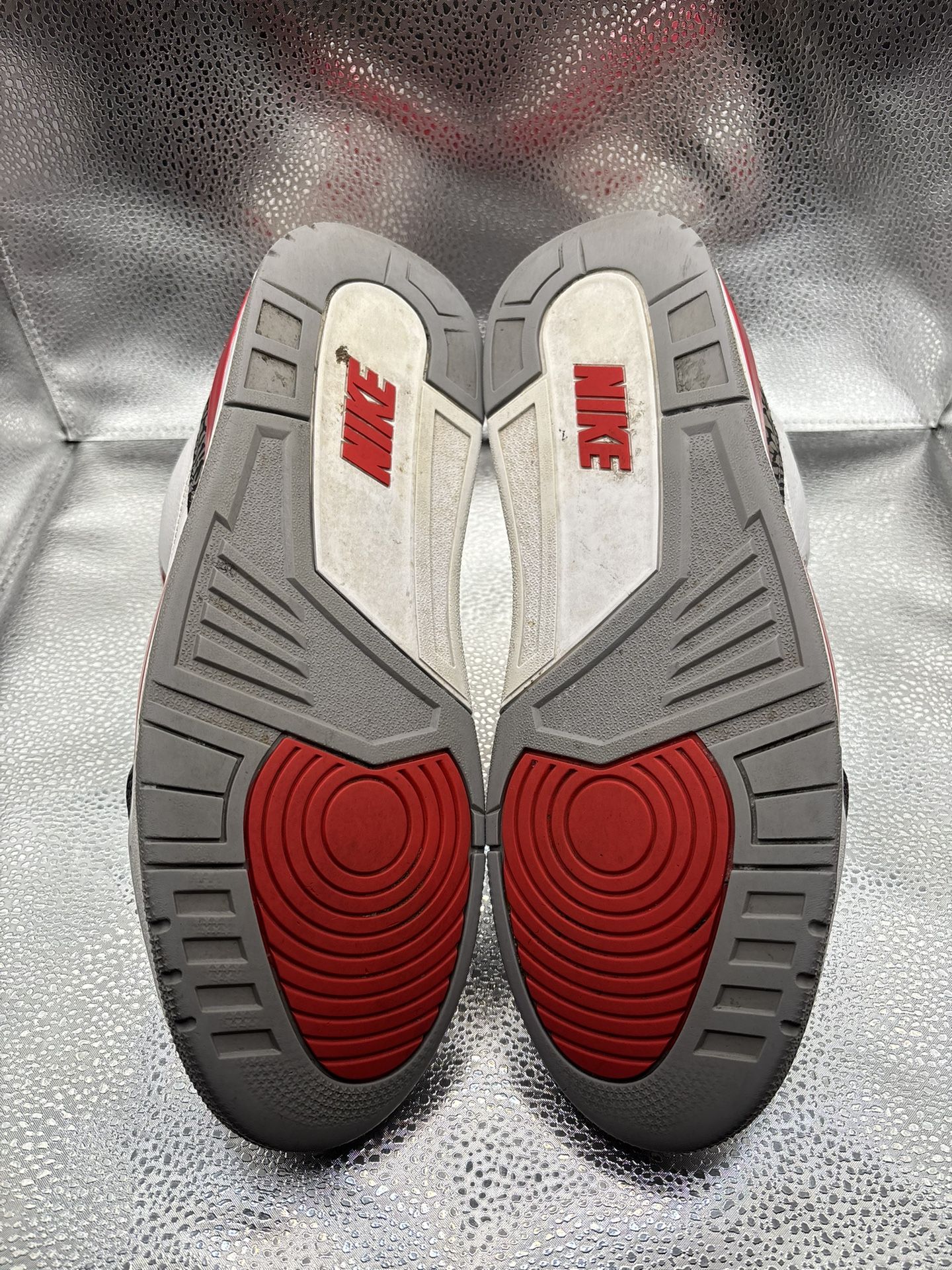 Air Jordan 3 Fire Red 2022 - photo 3