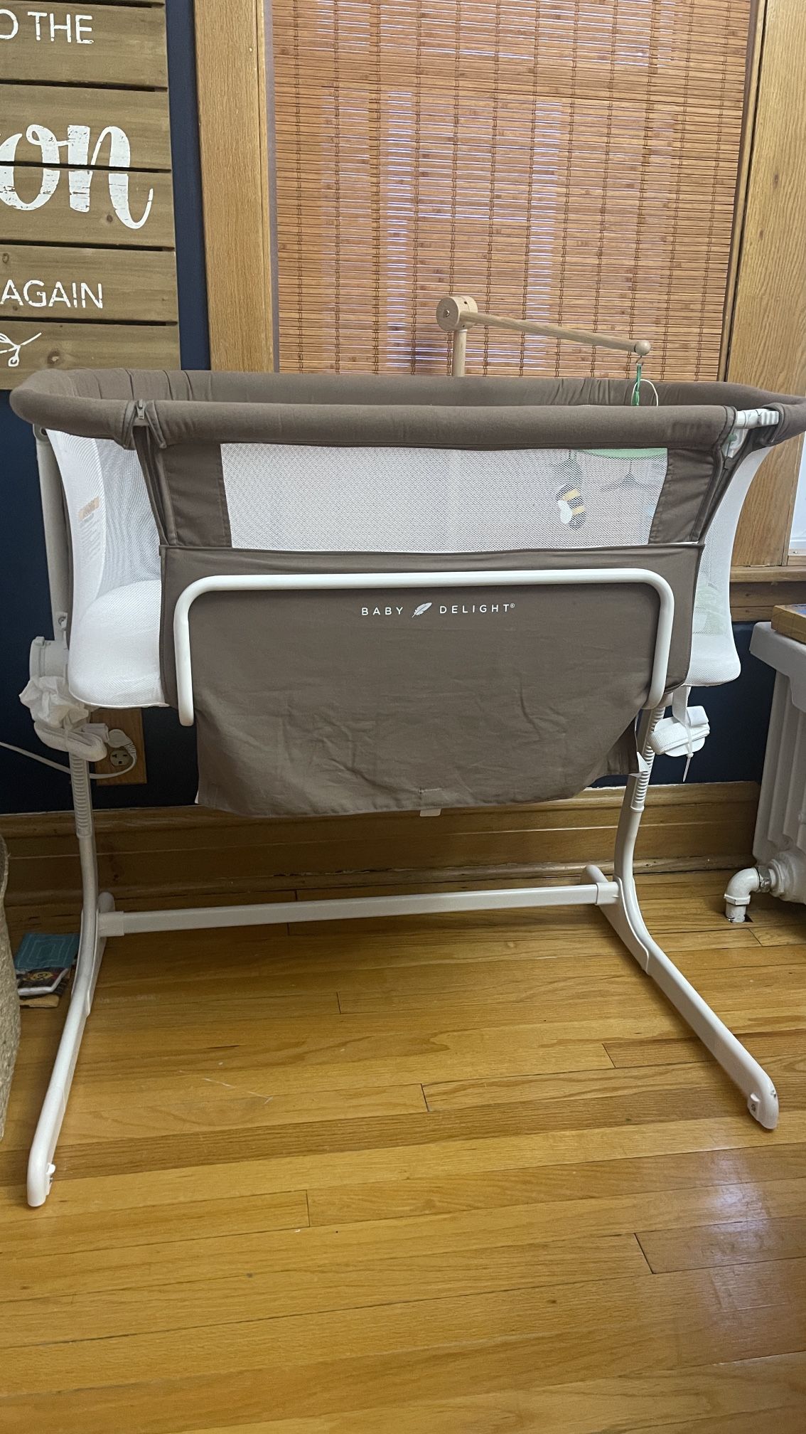 Baby Delight Bedside Dreamer Bassinet