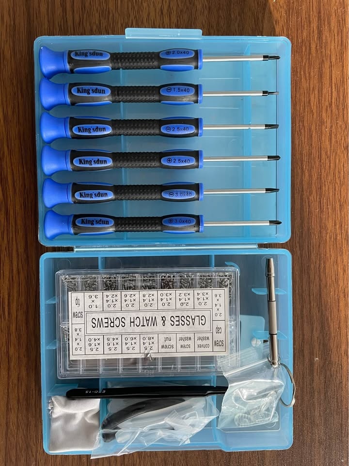 Kingsdun eyeglass repair kit with parts
