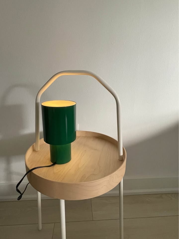 IKEA dimmable table lamp + 2 light bulbs