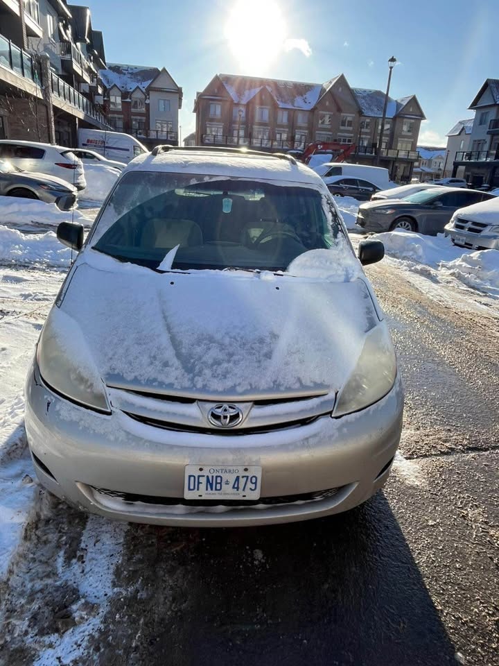 2008 Toyota Sienna - photo 3