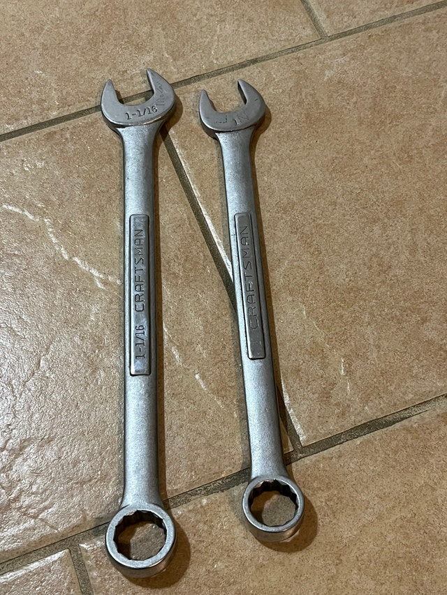 Craftsman 1" & 1-1/16" Combination Wrench Set US 44706 and 44705