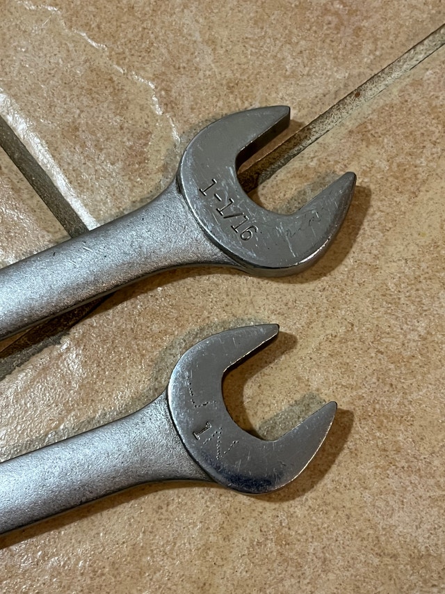 Craftsman 1" & 1-1/16" Combination Wrench Set US 44706 and 44705 - photo 3