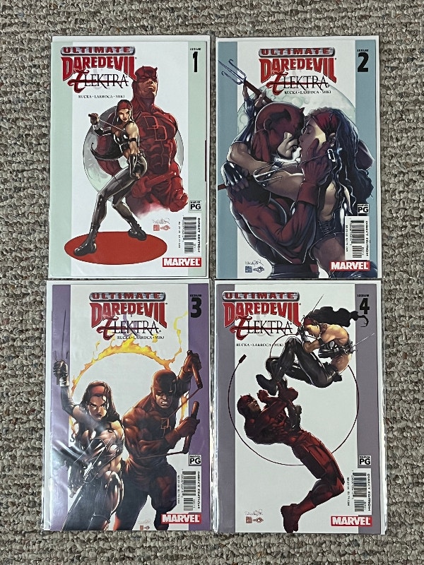 Ultimate Daredevil and Elektra Comic Book Set - photo 2