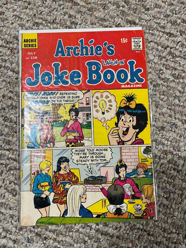 Archie Comic Lot 7 Issues 15 cent Covers - photo 3