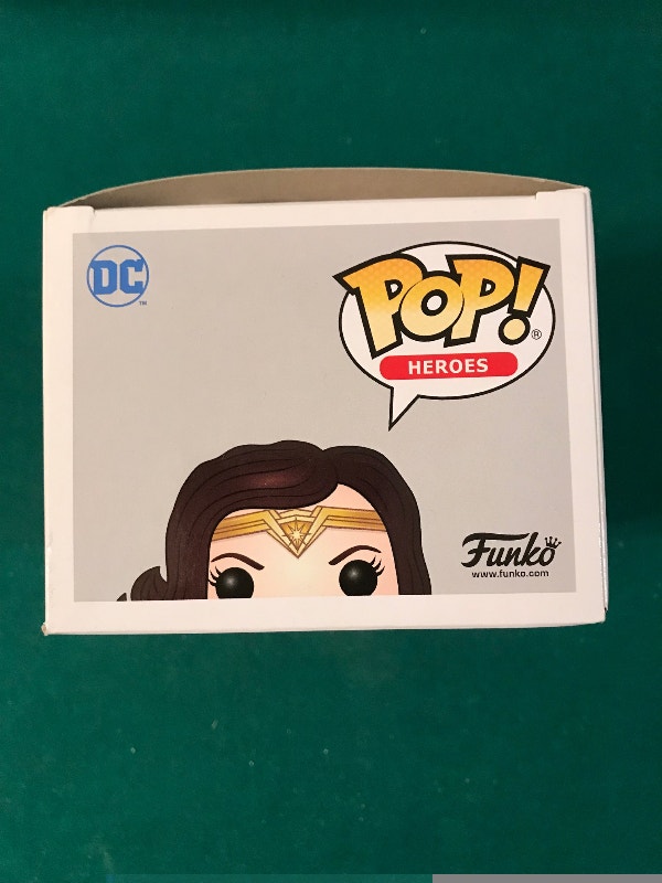 Funko Pop Wonder Woman #172 DC Comics - photo 5