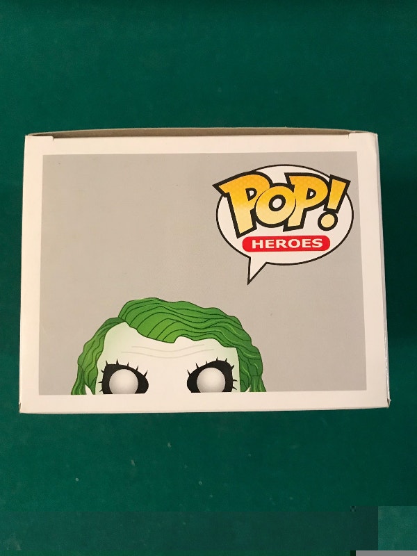 Funko Pop The Joker #36 The Dark Knight DC Comics - photo 5