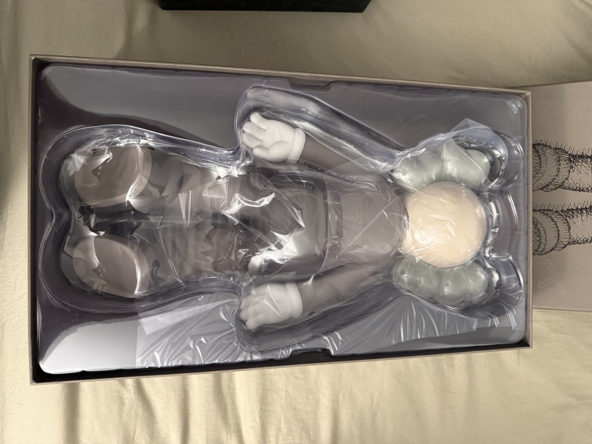 KAWS Companion 2020 (Open Edition) - Brown - photo 2