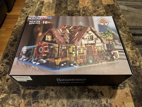Wood Cabin Building Set - LED Light, 2570PCS Wooden Forest House