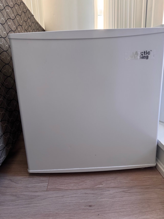 Compact Arctic King Freezer – Works Perfectly