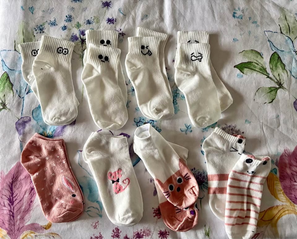 Cute socks 8 pairs 🥕