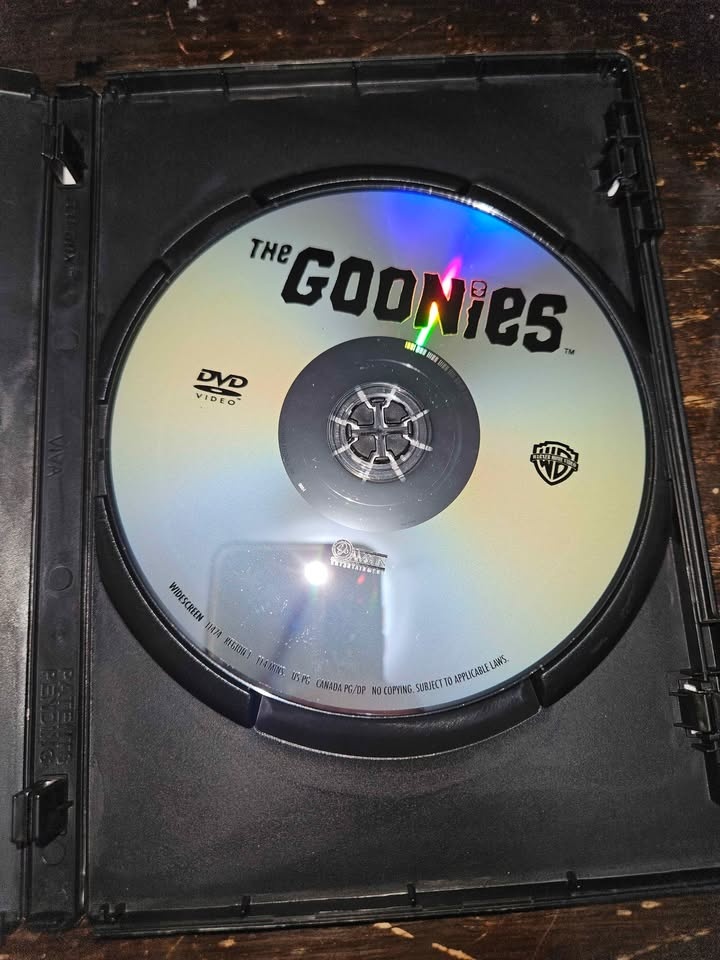The Goonies (DVD, Widescreen) – Classic Adventure Film - photo 3