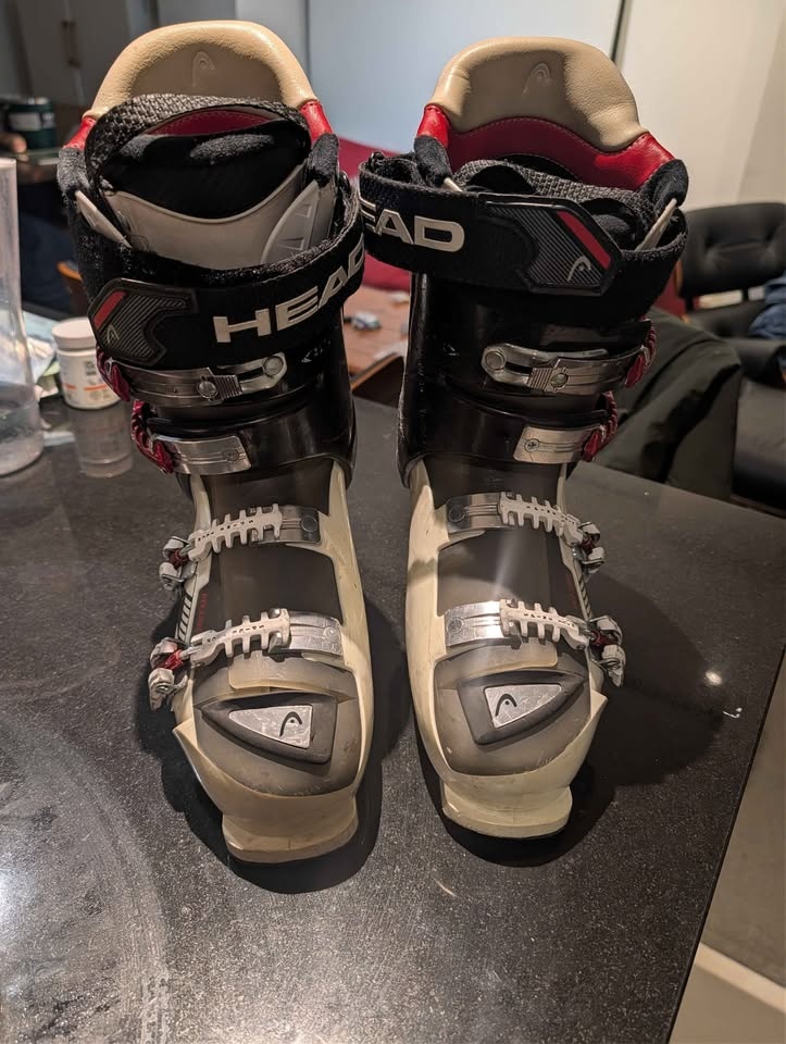 HEAD Vector 100 Ski Boots 28.5 (For US 10.5 sz feet) - photo 4
