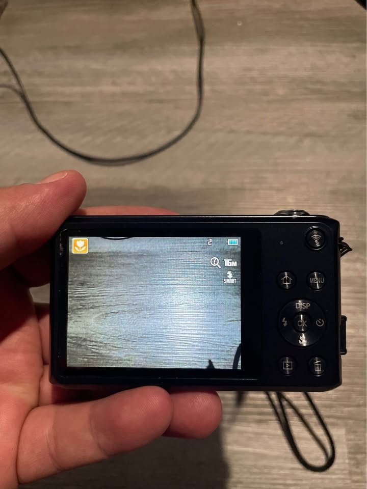 Samsung DV150F digital camera! - photo 2