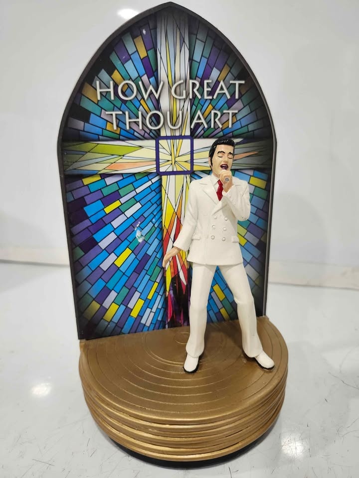 Elvis The Gospel Truth & Peace in the Valley $20 each 🥕 - photo 3