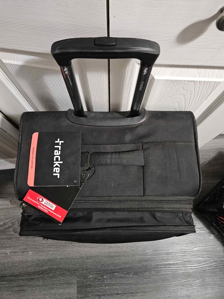 Tracker Rolling Suitcase – TSA Lock – New w/ Tags - photo 2