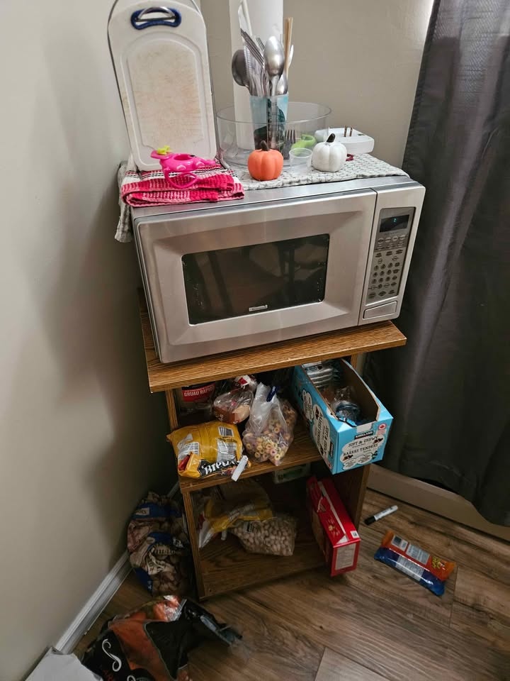 Microwave - photo 2