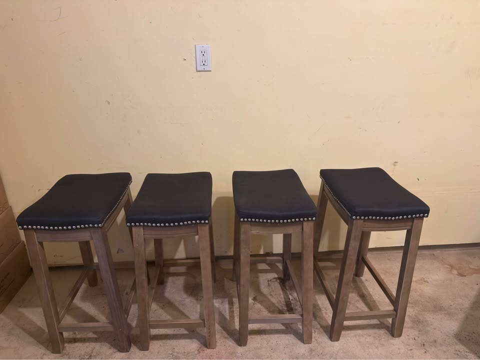Bar Stools – Set of 4 - photo 3