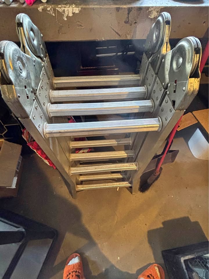 Foldable Extension Ladder