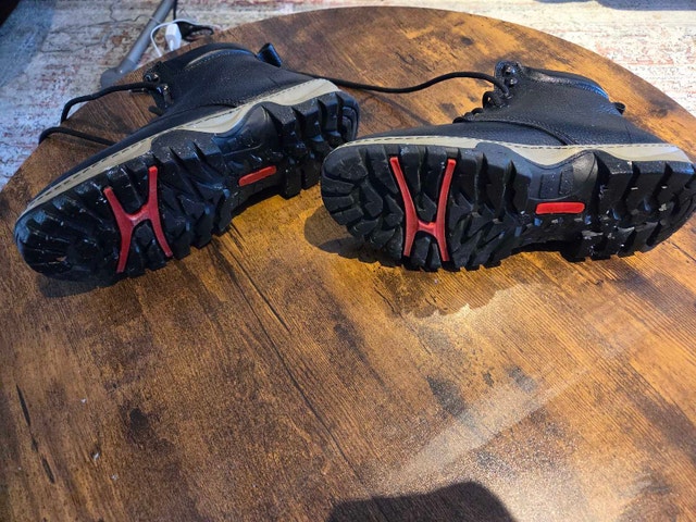Unisex Waterproof Leather Boots Buy in Europe - photo 2