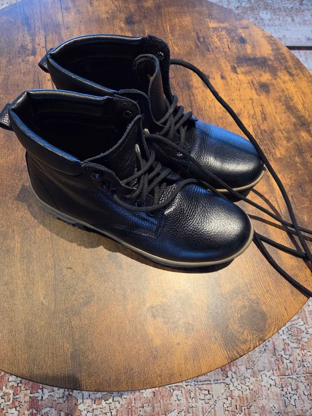 Unisex Waterproof Leather Boots Buy in Europe - photo 4