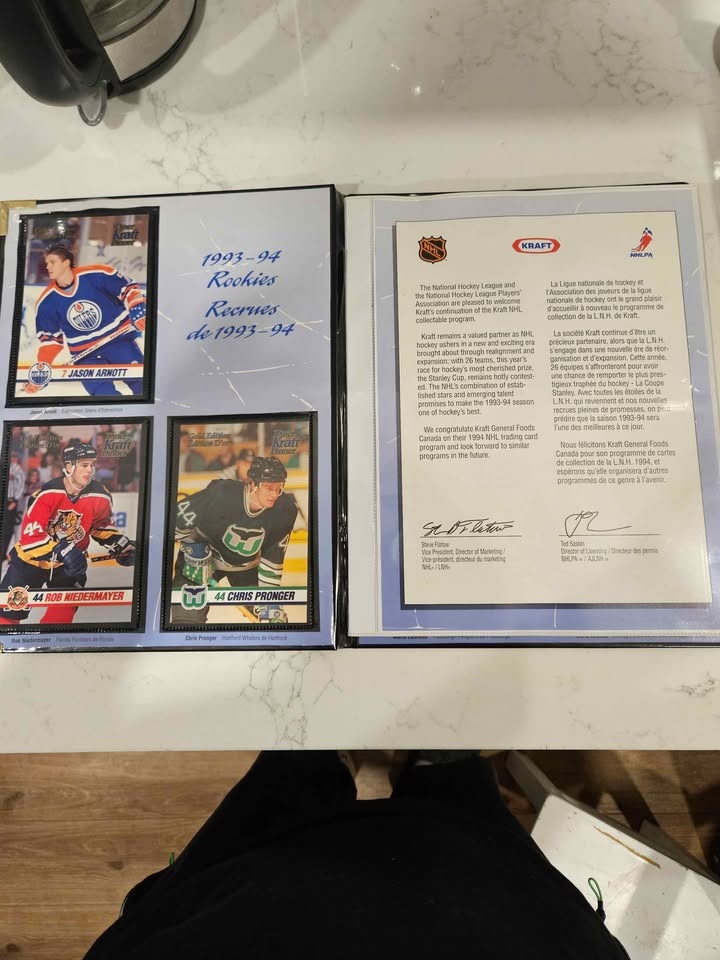 1993-94 Kraft NHL Hockey Champions Binder - photo 2
