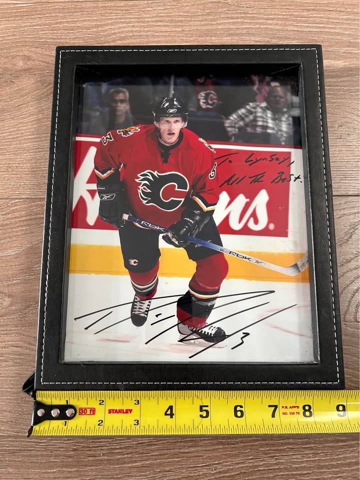 Autographed Calgary Flames Photo – Premium Collector’s Piece - photo 3