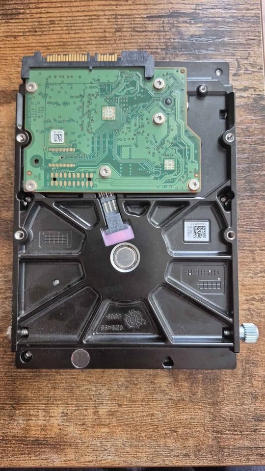 Internal HDD drive and a set of 4gb X 2 RAM - photo 2