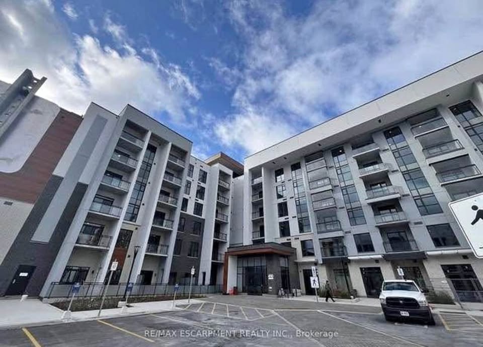 1 Bed 2 Baths - Apartment