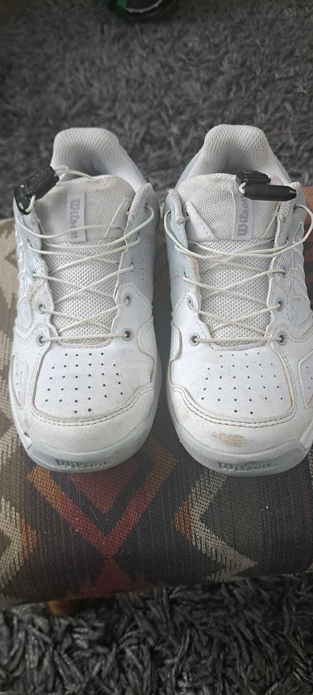 Wilson Tennis shoes - size 2.5