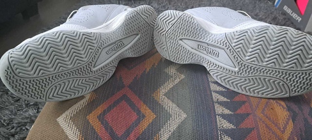 Wilson Tennis shoes - size 2.5 - photo 3