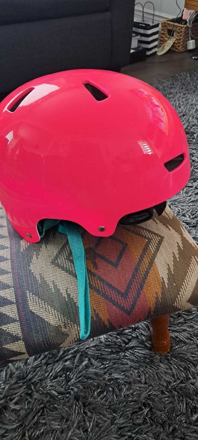 Bell helmet for roller skates/Skateboard - photo 2