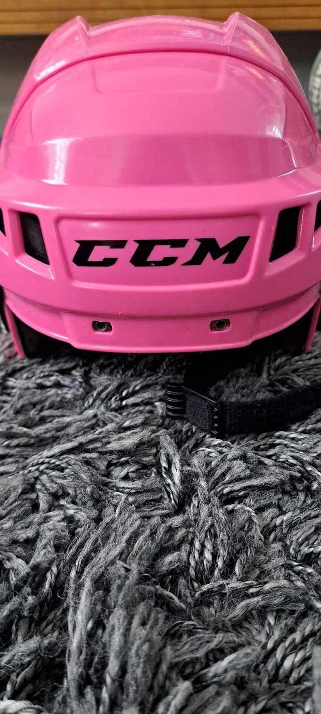 Hockey Helmet - Used - photo 2