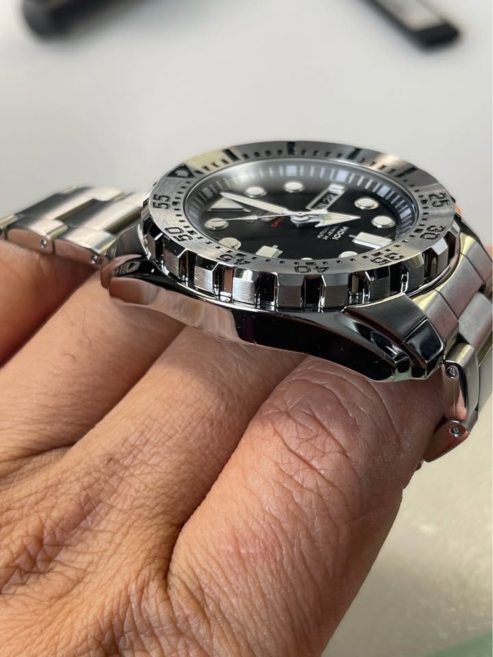Seiko 5 SRP599 (Baby Monster) - photo 4