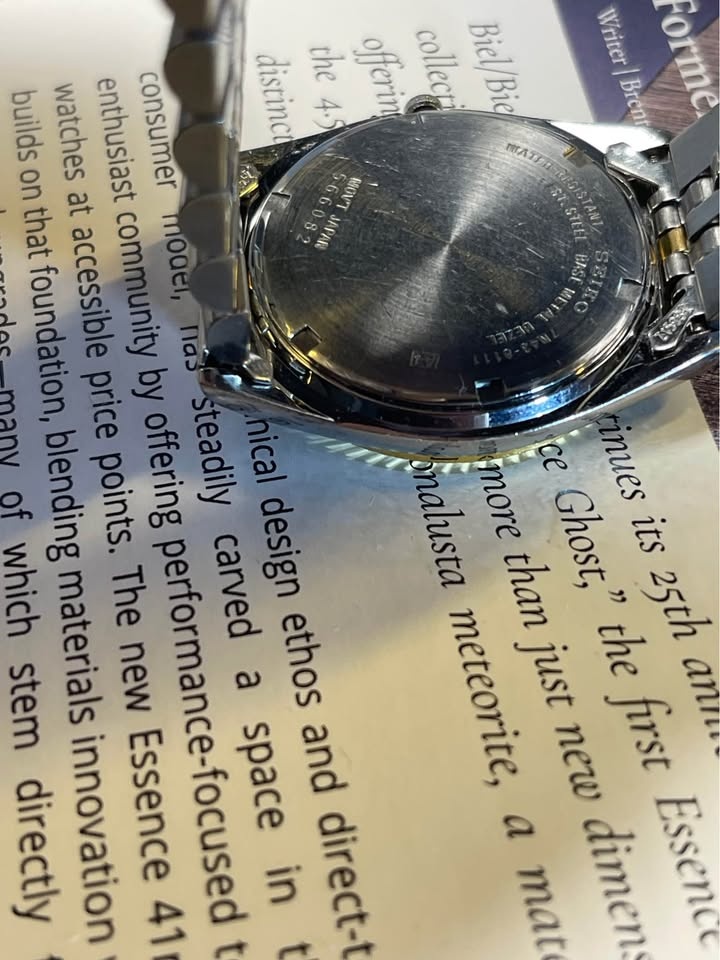 Vintage Seiko Quartz Watch - photo 3