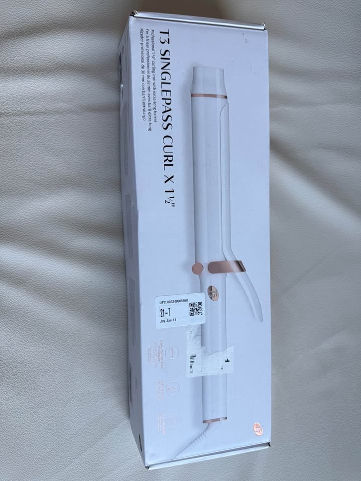 T3 SinglePass Curl 1.5” Ceramic Curling Iron – Open Box
