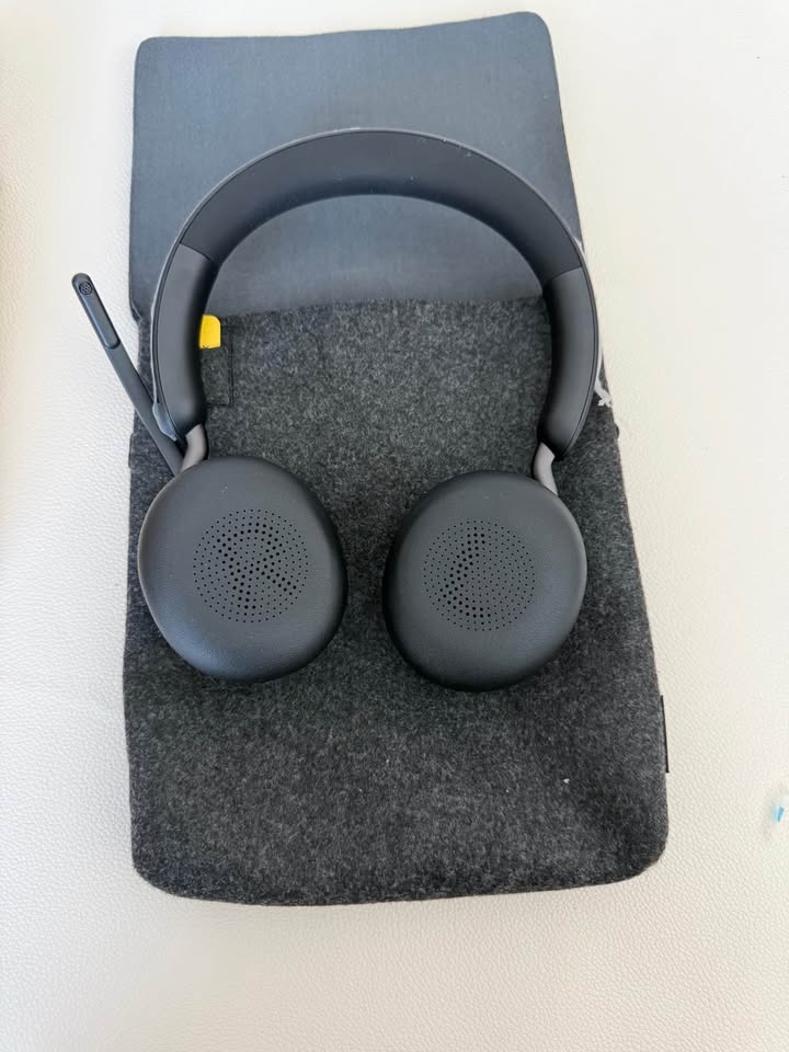 Jabra Evolve2 65 Wireless Headset - NEW open box - photo 3