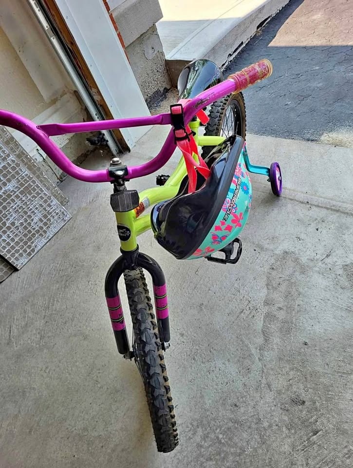 Kids bike in very good condition