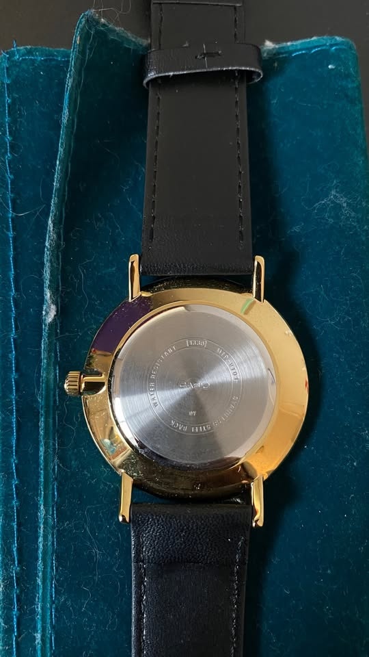 Casio Men's Minimalistic Gold Tone Black Leather Watch - photo 5