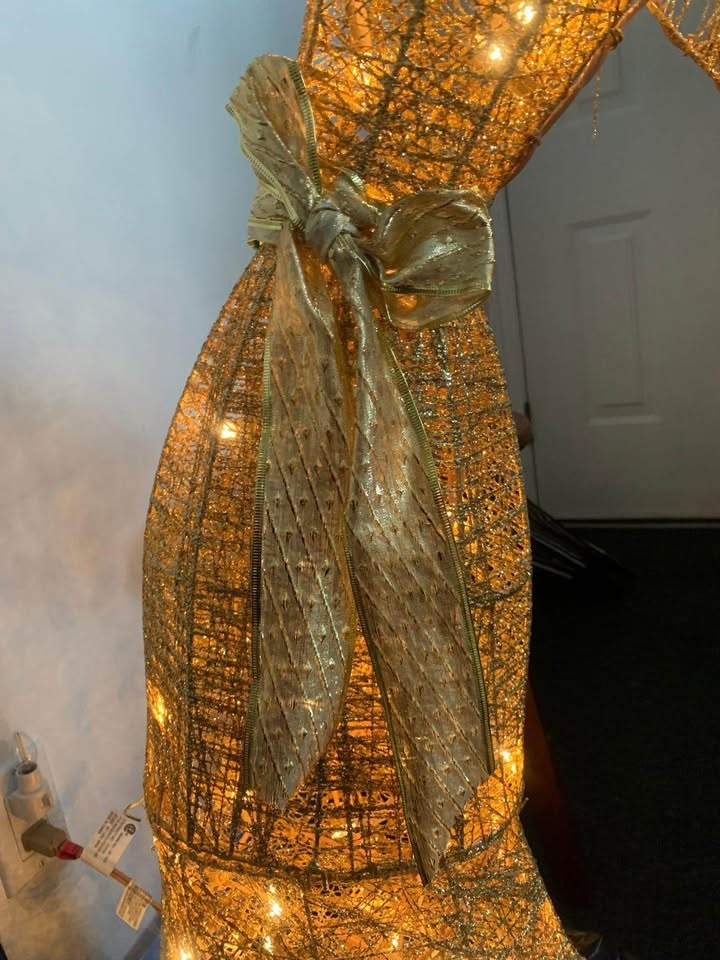 Gold Angel Decoration with Lights 🏆 - photo 2