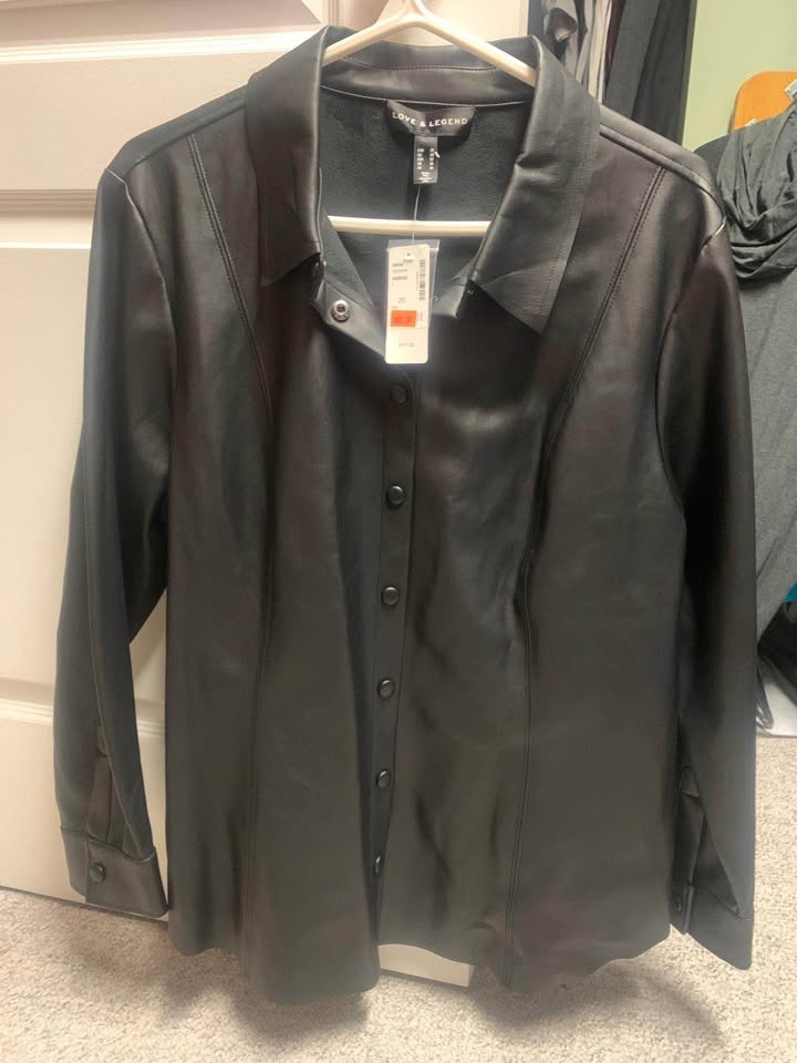 Black Pleather Jacket 🏆 - photo 2
