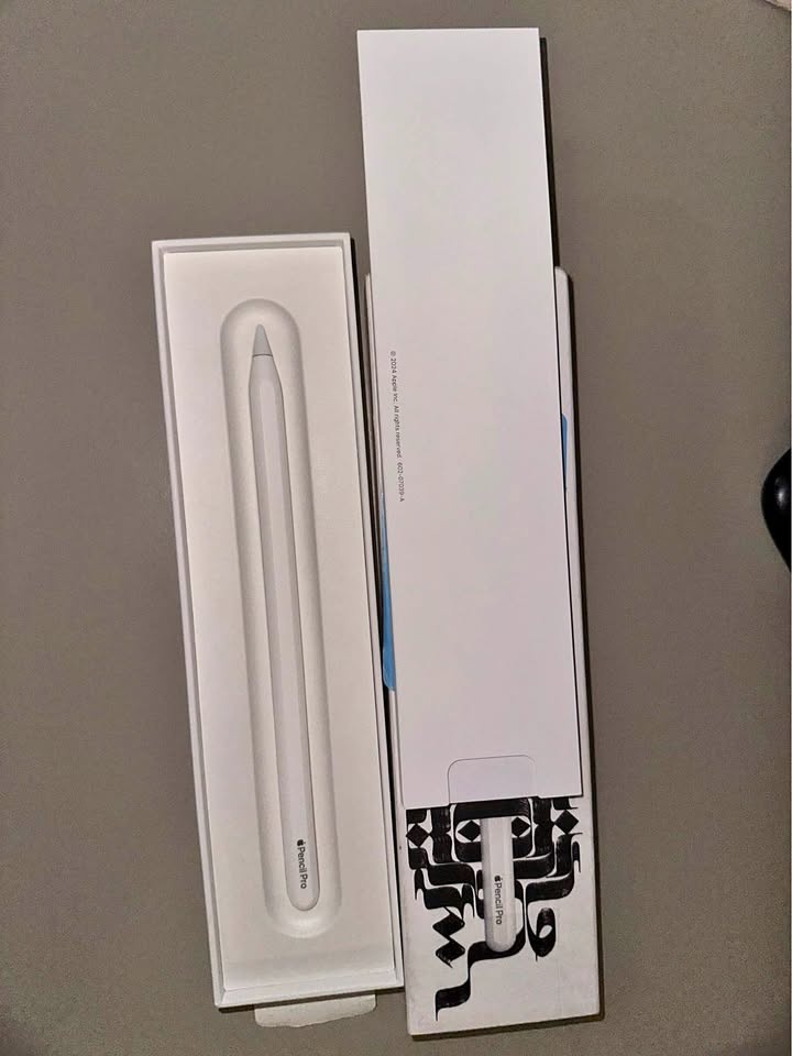 Apple Pencil Pro - Like New + Under Warranty
