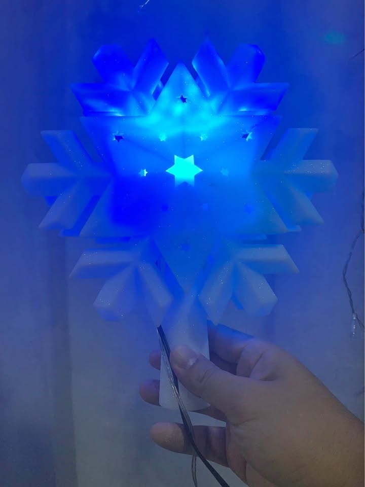 Canvas Fiber Optic Christmas Snowflake Tree Topper