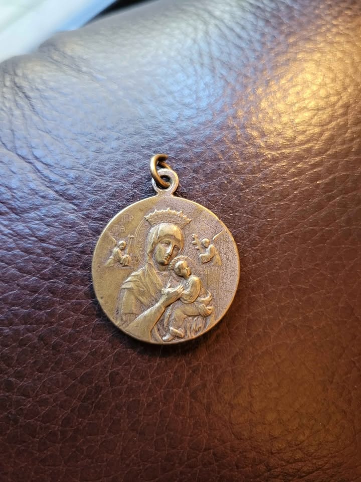 Antique Religious Medal - Sacred Heart of Jesus - photo 2