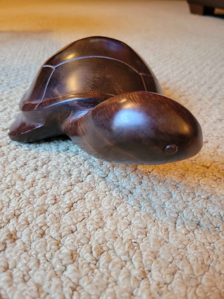 Hand-Carved Wooden Sea Turtle Figurine - photo 2