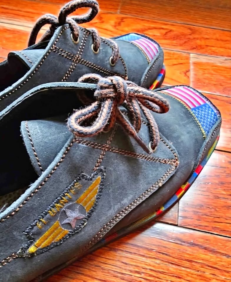 Size 8.5 9 vintage suede El Dantes sneakers