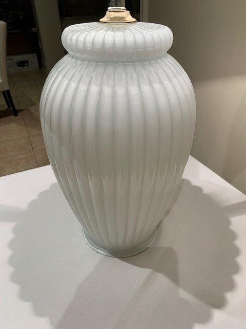 Vintage Mid Century Ribbed Glass Table Lamp - photo 3