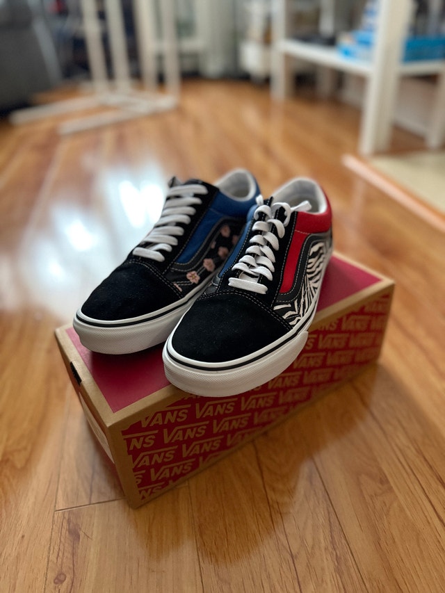 VANS Old School Korean Typography Sneaker Shoes (Men US 9.5)