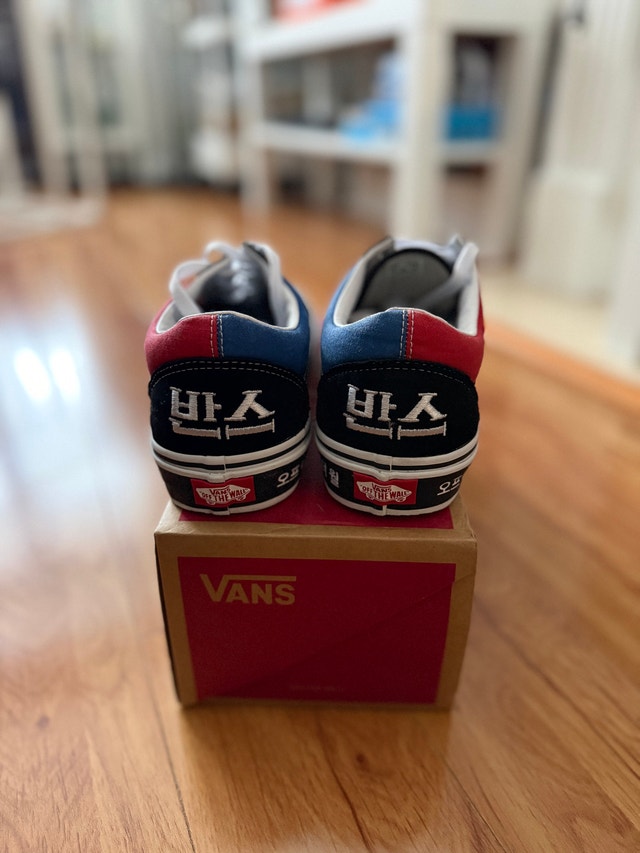 VANS Old School Korean Typography Sneaker Shoes (Men US 9.5) - photo 3